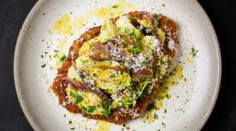 Escalope de cerdo César